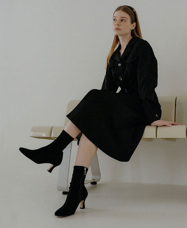 camila span ankle boots_ black