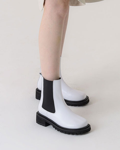 atom chelsea boots_ white